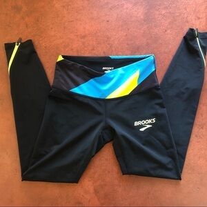 𝅺brooks cropped leggings